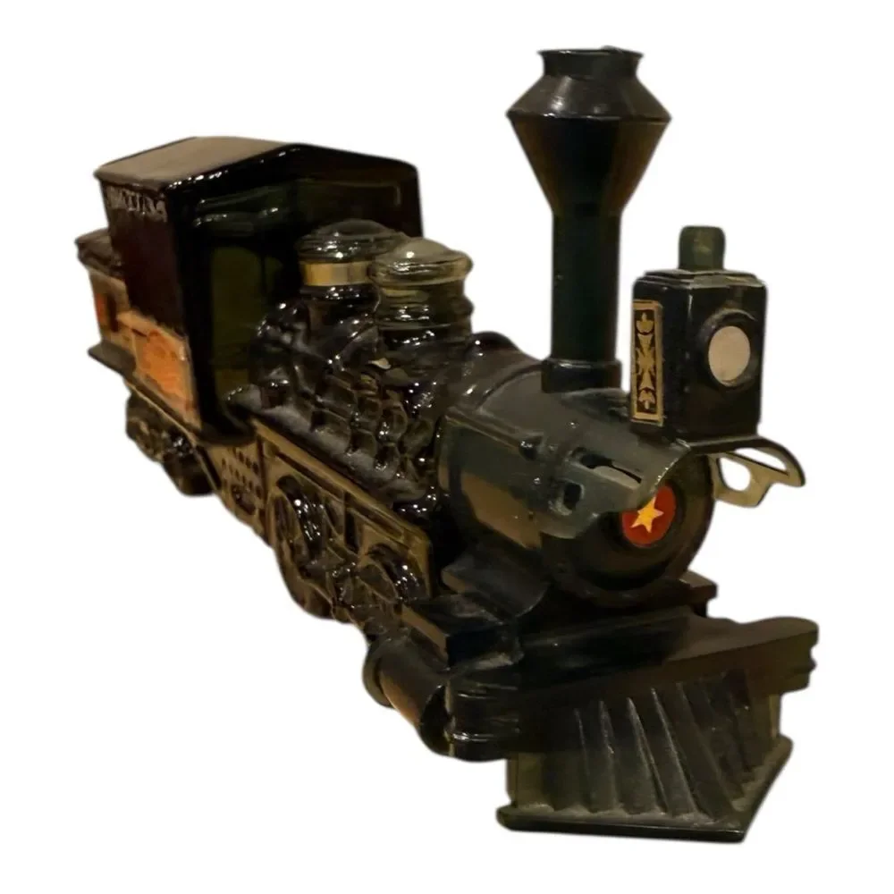 AVON Decanter 1876 CENTENNIAL EXPRESS STEAM ENGINE Wild Country After Shave Full